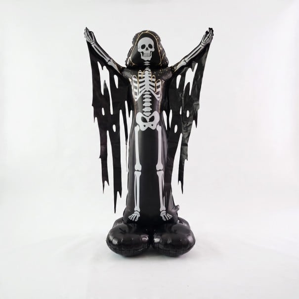 Balonul umplut în picioare cu schelet în mantie cu plasa întinsă 91 x 150 cm Bază cu 4 picioare Negru și alb Decorațiune de Halloween 1