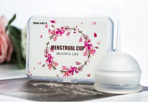 Barevný menstruační kalíšek s krabičkou J3312 čirá S