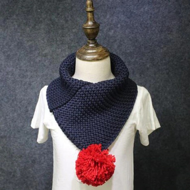 Barnscarf i ylle med pompom J599 2