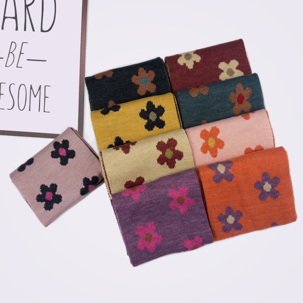 Barnscarf med blommor A401
