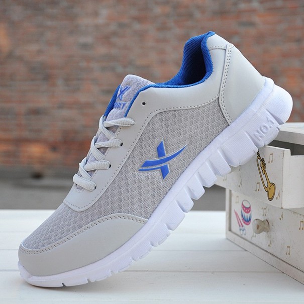 Baskets de sport bleu 42