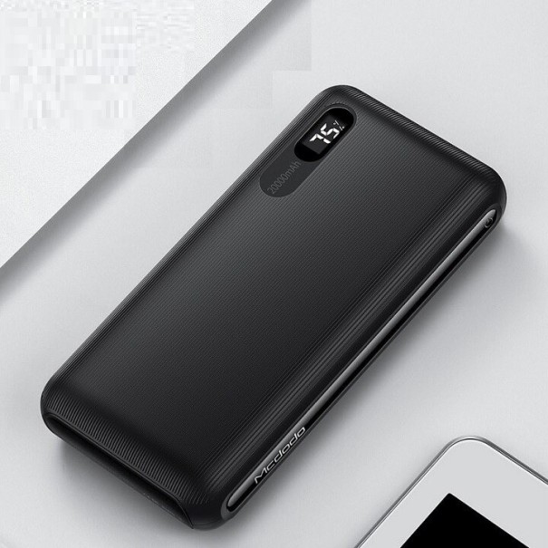 Batterie externe avec écran numérique noir 2