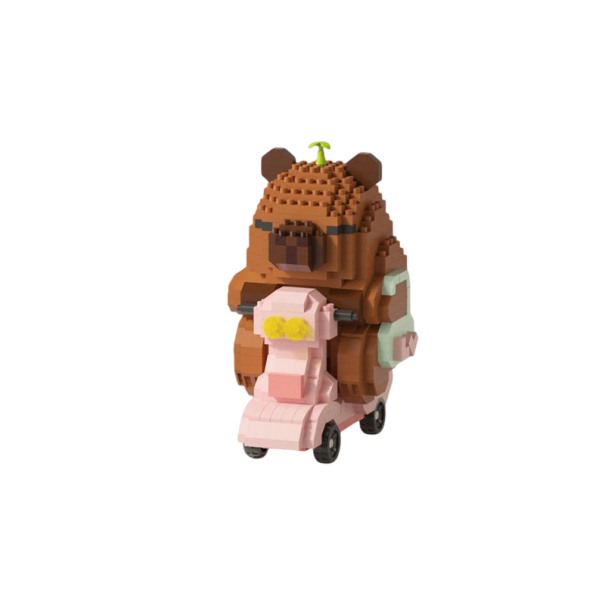Bausatz 10,2 x 6 x 9 cm Kapibara auf rosa Motorrad mit Zubehör Verspielte detaillierte Mini-Figur zum Ausstellen und kreativen Zusammenbauen 1