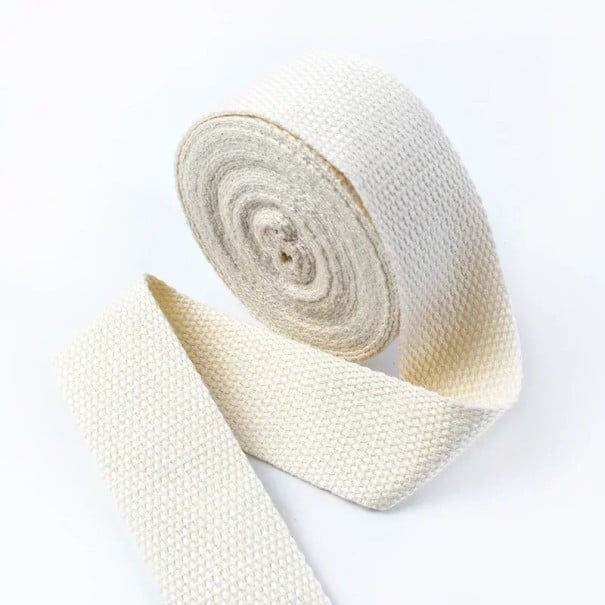 Bavlněno-polyesterový popruh 32 mm 4 m Pevný pás 1,3 mm silný Odolný materiál Vysoká nosnost Univerzální použití Šití, výroba, upevnění, outdoor béžova