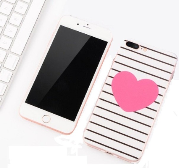 Beskyttende stribet cover med hjerte til iPhone J735 8 Plus 1