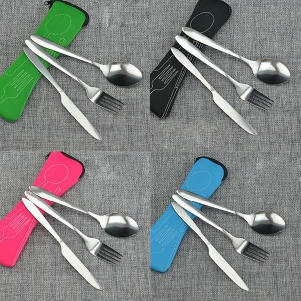 Bestickset i rostfritt stål - 3 stycken + fodral
