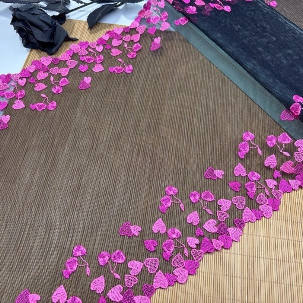 Bestickte Spitzen-Netzware 32,5 x 91 cm Polyester-Spitze mit Herzmotiv Dekorative Stoffe zum Nähen von Kleidung und Dekorationen DIY 1