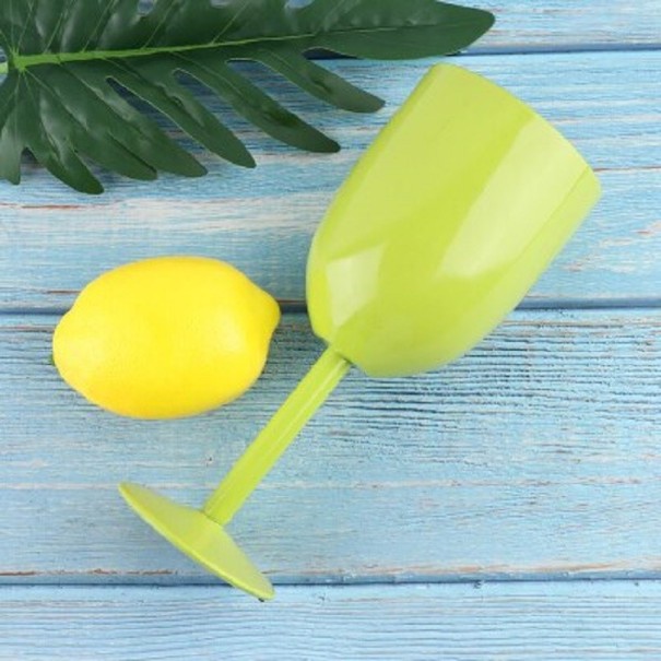 Bicchiere in acciaio inox con coperchio verde