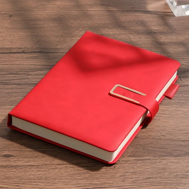 Bloc de notas A5 colorido con tapas suaves retro. Elegante cuaderno con hebilla para notas escolares, laborales y personales. rojo