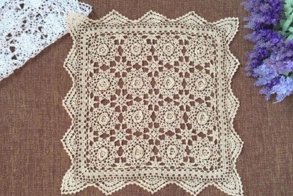 Blonde dækkeserviet C240 beige