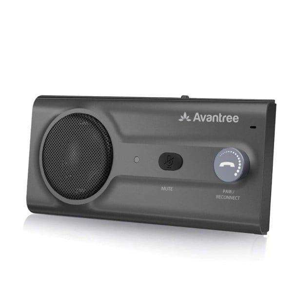 Bluetooth 4.1 handsfree do auta s reproduktorem Baterie 650 mAh Konektor Micro USB Napájecí zdroj do zapalovače a držák v balení 1