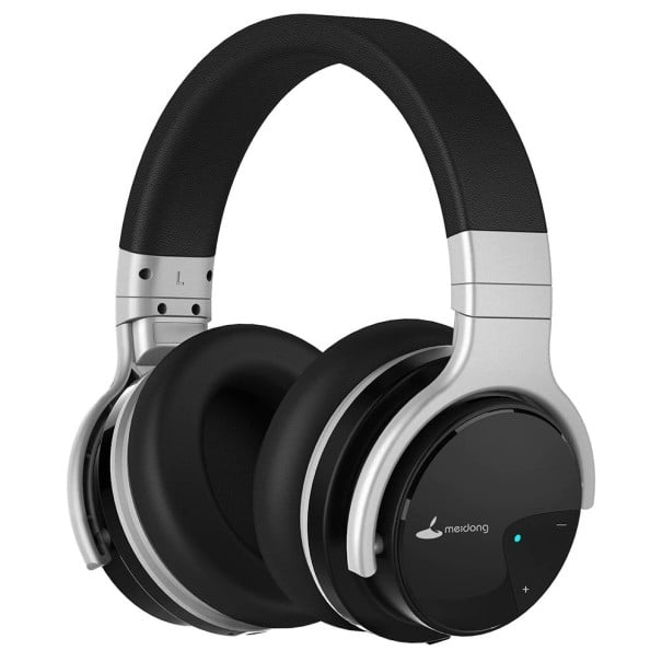 Bluetooth sluchátka přes uši s mikrofonem a obalem Bluetooth 4.1 i kabel 3,5 mm jack Ovládání hudby a hlasitosti Černá se stříbrnými prvky 1