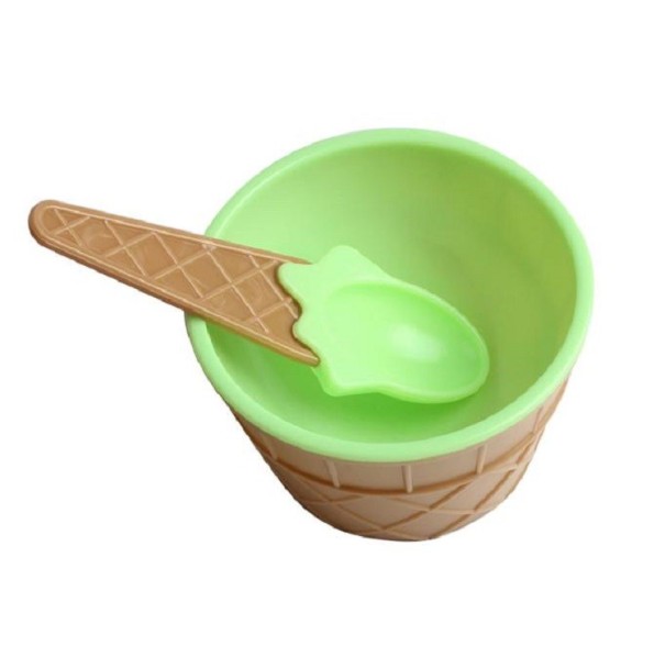 Bol para helado con cuchara verde claro