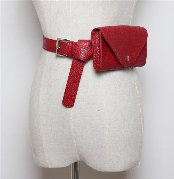 Bolsa de cintura feminina em couro PU 17 x 10 cm Pequena bolsa com aba em envelope Cinto com fecho prateado Superfície levemente granulada borgonha
