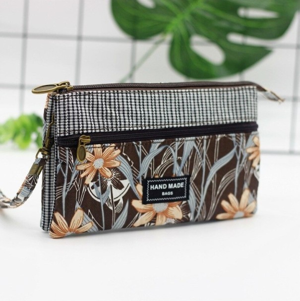 Bolsa de cosméticos para senhora M364 castanho escuro