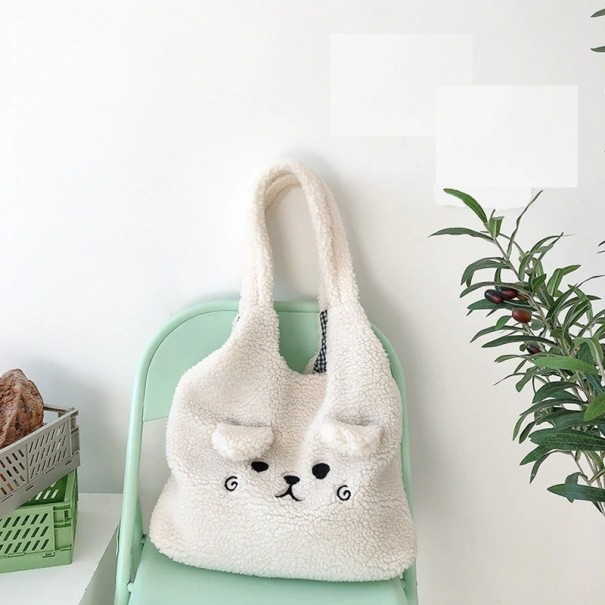 Bolsa de pelúcia para senhora branco