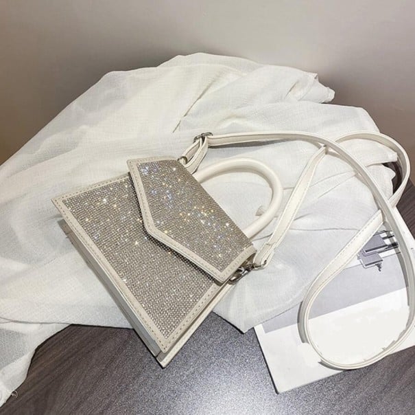 Bolso de mujer tipo crossbody con cristales brillantes Asa superior y correa desmontable Solapa en forma de sobre Cuero PU y poliéster 19 x 14 blanco