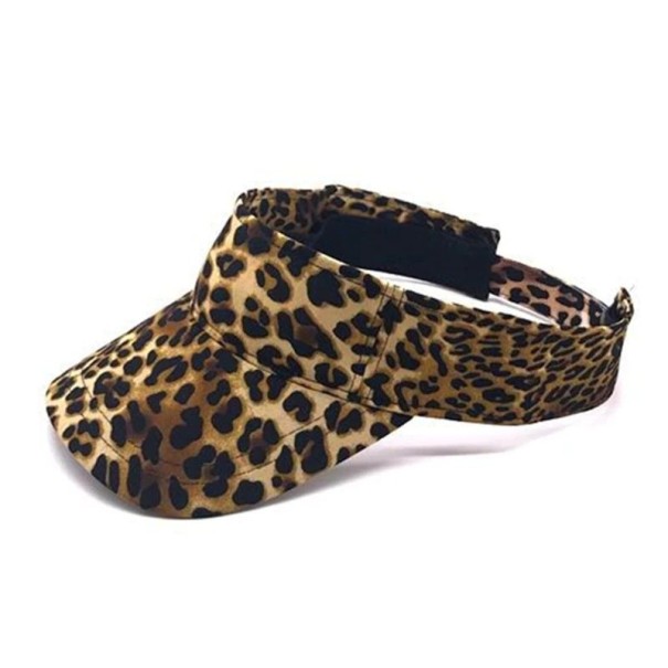 Boné feminino com padrão de leopardo 1