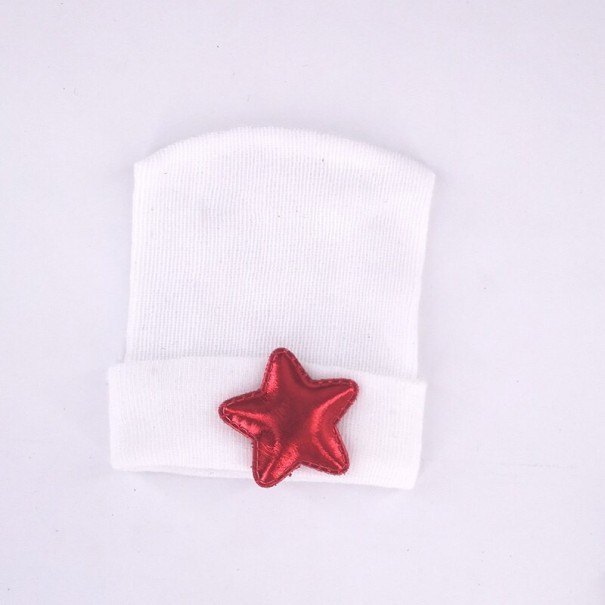 Bonnet d'enfant avec étoile A490 rouge