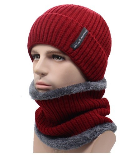 Bonnet d'hiver pour homme et écharpe rouge
