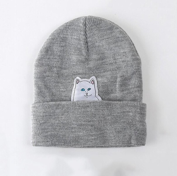 Bonnet femme avec chat gris