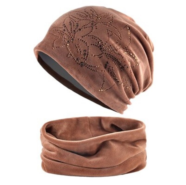 Bonnet femme avec col marron