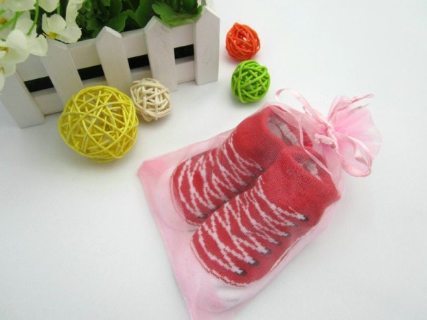 Børnesokker med sneakermotiv rød