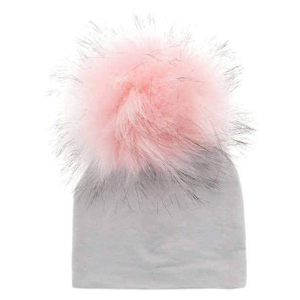 Børns vinterhue med pompon J3026 lyserosa M
