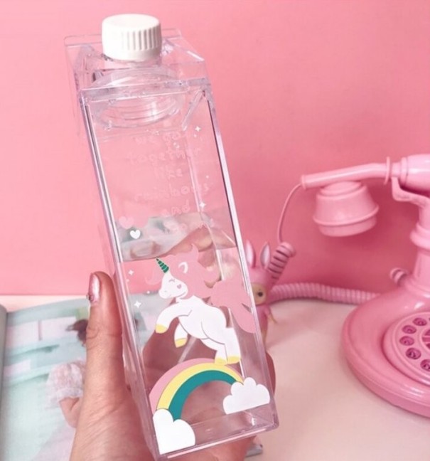 Botella de leche de plástico con estampado 10