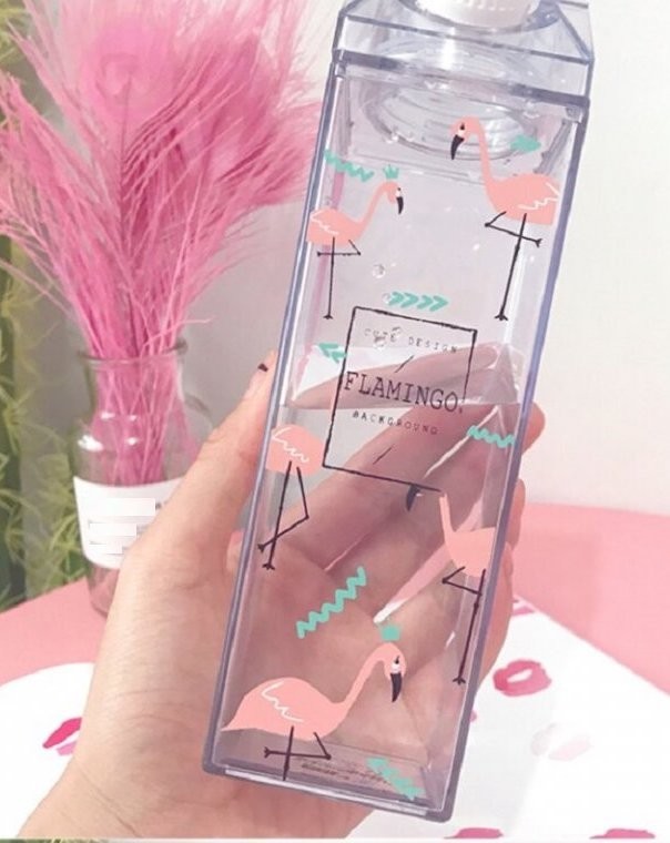 Botella de leche de plástico con estampado 1