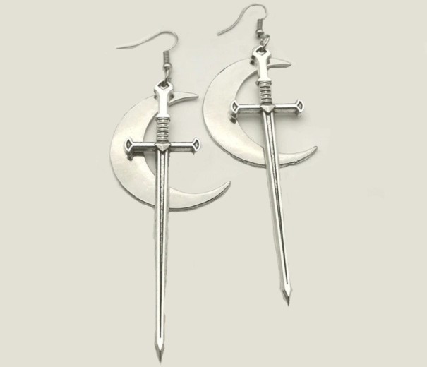 Boucles d'oreilles pendantes épées 1