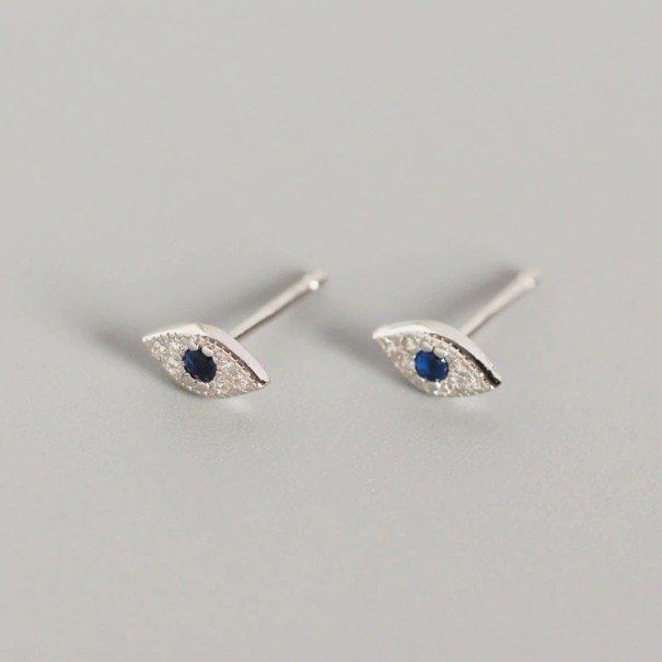 Boucles d'oreilles pour femmes œil argenté 2