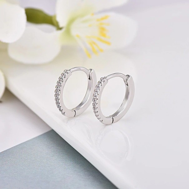 Boucles d'oreilles rondes pour femmes avec zircons 1