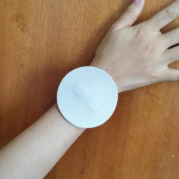 Bracelet en cuir pour femme avec rond 3