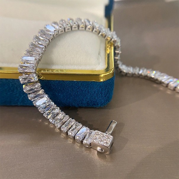 Bracelet Femme avec Pierres P111 1