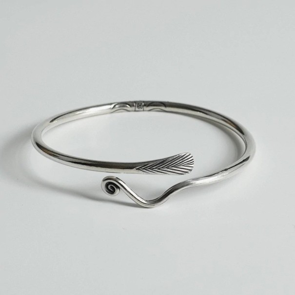 Bracelet ouvert pour femmes H144 1