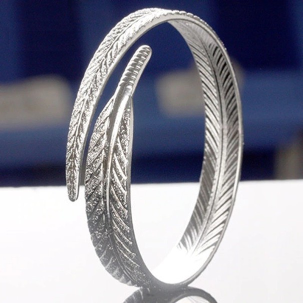 Bracelet rigide femme plume 1