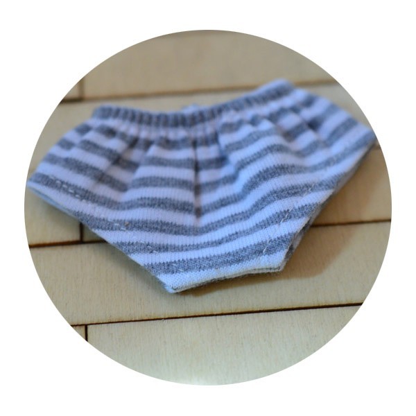 Braguitas para muñeca A24 2