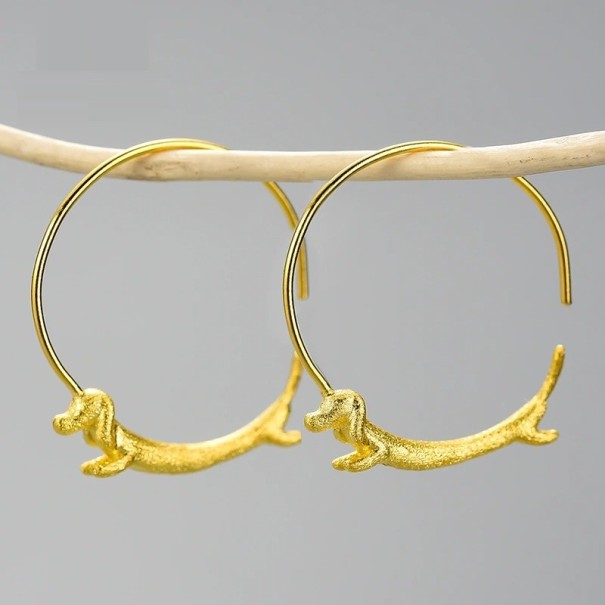 Brincos circulares femininos com texugo dourado