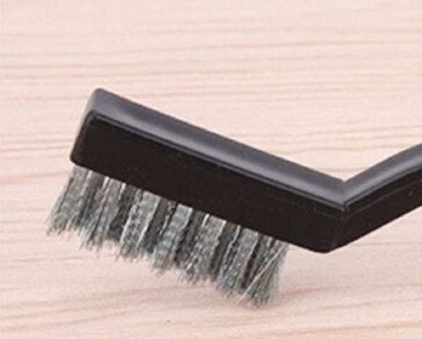 Brosse de nettoyage en fil métallique gris