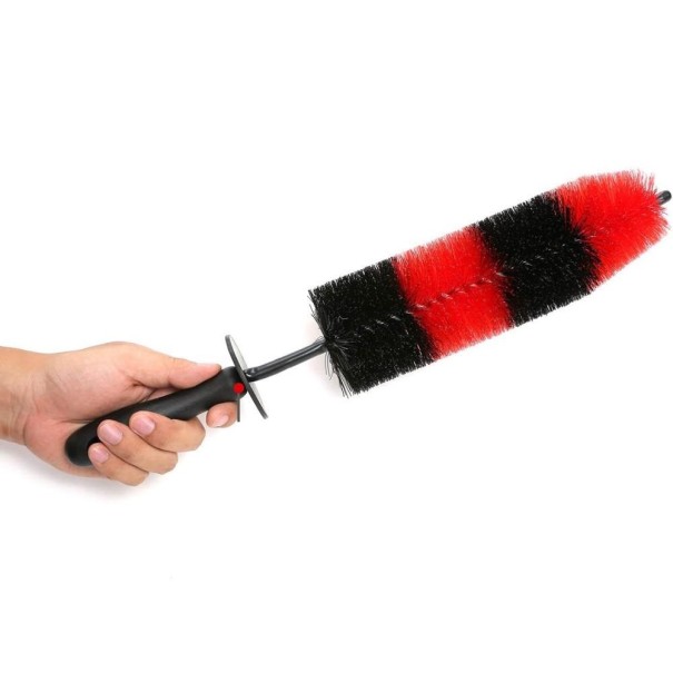 Brosse pour le lavage des jantes 2