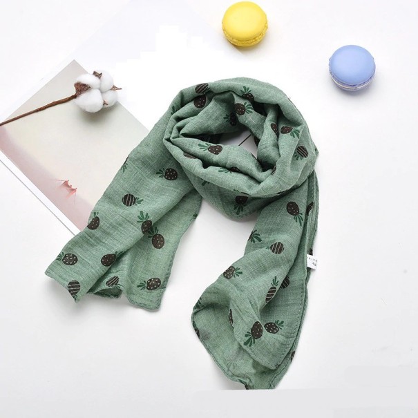 Bufanda infantil de invierno con piñas J3136 verde