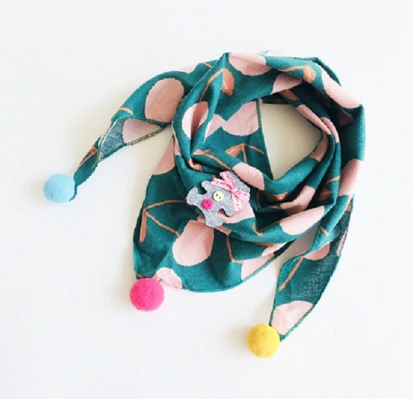 Bufanda infantil de invierno con pompones J579 3