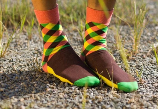 Bunt gemusterte Socken orange