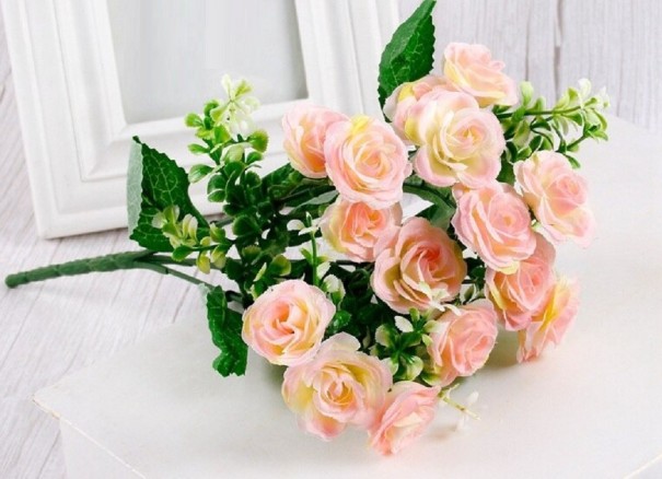 Buquê de rosas artificiais rosa