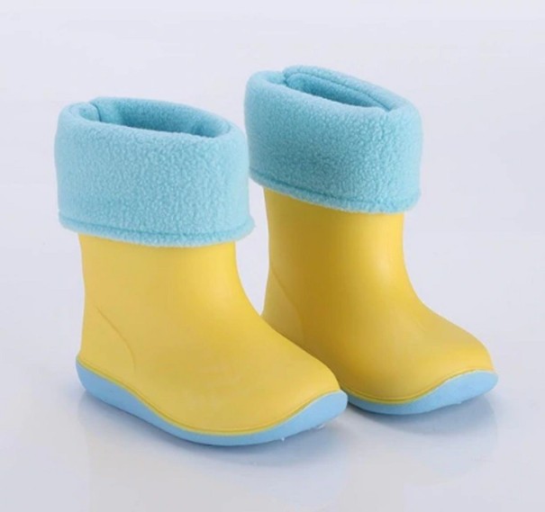 Buty dziecięce z pluszem żółty 29
