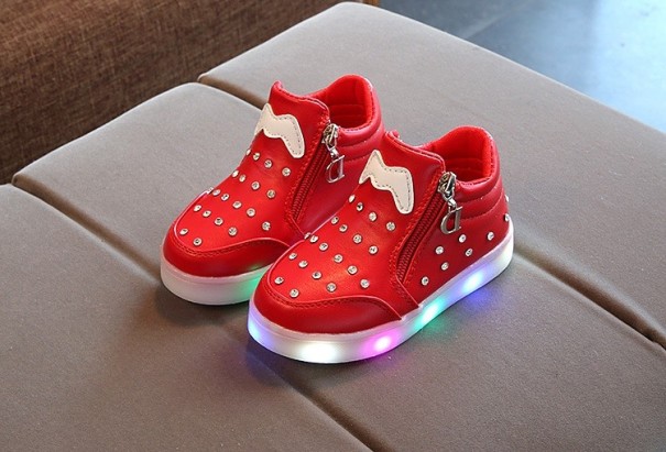 Buty dziewczyny z dżetów czerwony 27