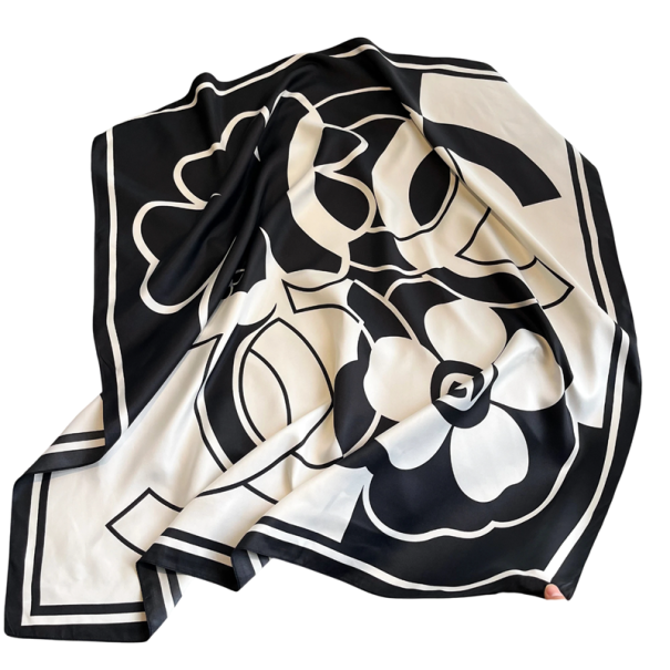 Cachecol quadrado para senhora 90 x 90 cm Padrão floral elegante Acessório de moda em poliéster leve Cachecol estiloso para senhora com delicado padrão floral para uso diário preto