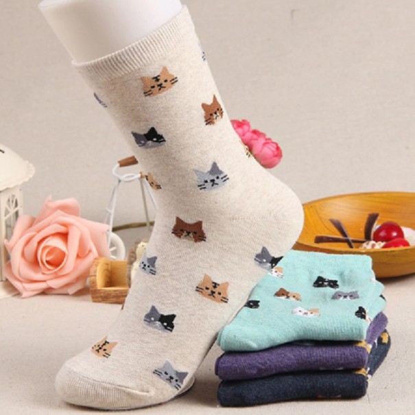 Calcetines altos de mujer con gatitos beige