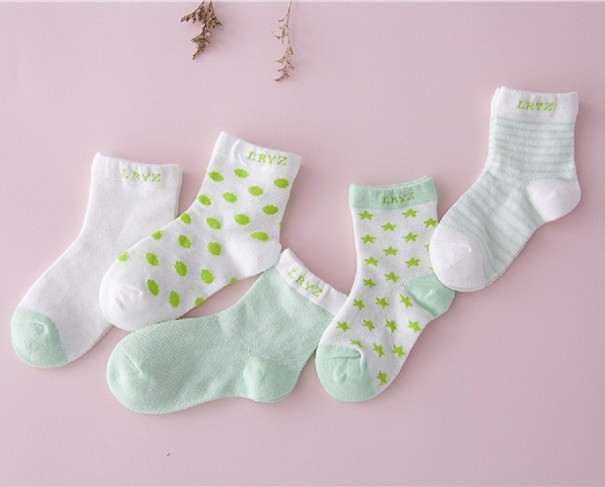Calcetines infantiles con varios estampados 5 pares J877 verde 1-3 años